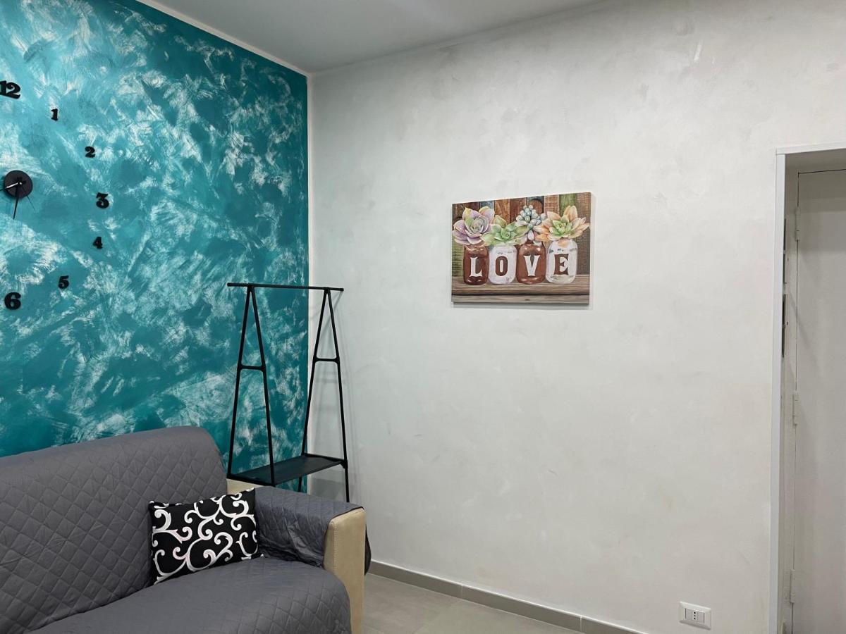Tutta Nata Storia Apartment Наполи Екстериор снимка