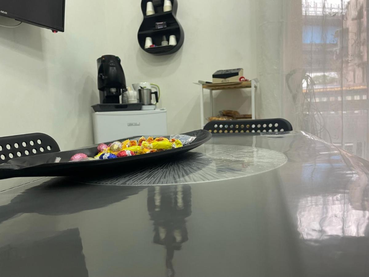 Tutta Nata Storia Apartment Наполи Екстериор снимка